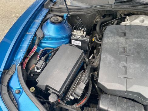 Used 2010 Chevrolet Camaro LT RWD image 25