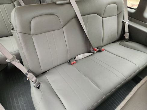 New 2025 Chevrolet Express 3500 LS w/ Chrome Appearance Package RWD image 32
