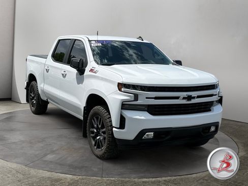 Used 2021 Chevrolet Silverado 1500 RST w/ Z71 Off-Road Package AWD/4WD image 1