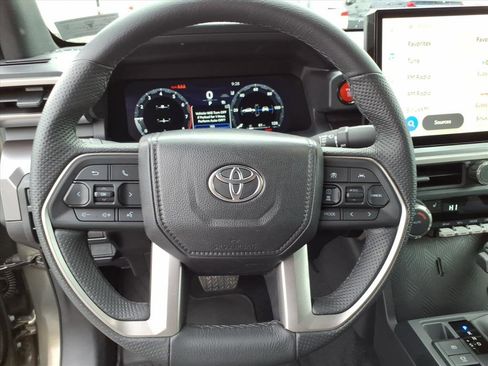 Used 2025 Toyota Tacoma SR5 image 14