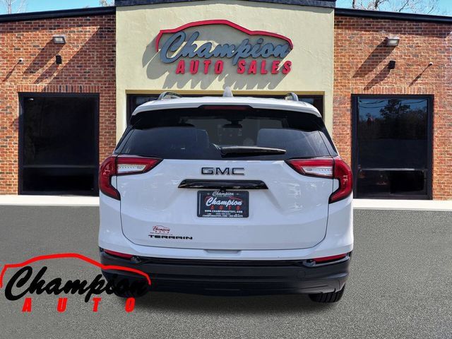 Used 2022 GMC Terrain SLT w/ Infotainment Package II FWD image 5