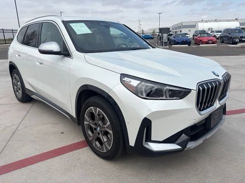 Used 2024 BMW X1 xDrive28i w/ Convenience Package AWD/4WD image 2
