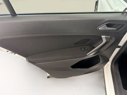 Used 2021 Volkswagen Tiguan S image 26