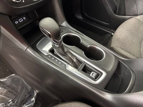 Used 2024 Chevrolet Equinox LT FWD image 39