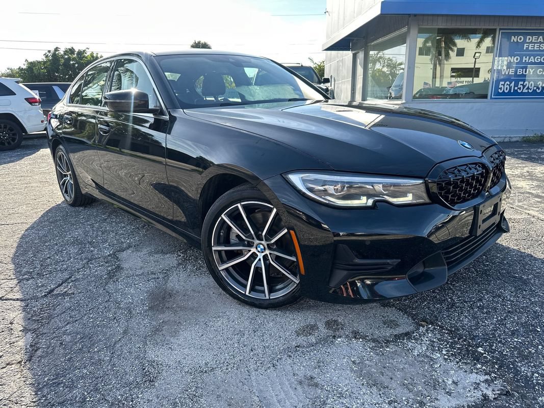 Used 2021 BMW 330i xDrive Sedan w/ Driving Assistance Package AWD/4WD image 3