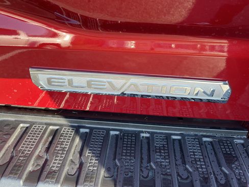 Used 2024 GMC Sierra 1500 Elevation image 27