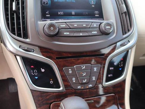 Used 2014 Buick LaCrosse Leather FWD image 20