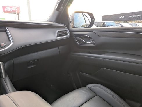 Used 2023 Chevrolet Tahoe Z71 w/ Luxury Package image 18