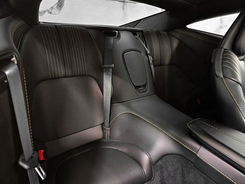 Used 2017 Aston Martin DB11 V12 image 21