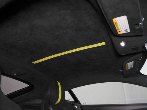 Used 2020 Aston Martin V8 Vantage AMR RWD image 34