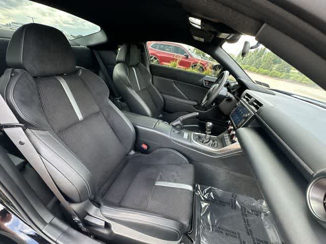 Used 2026 Toyota GR86 Premium w/ ALL Weather Mat Package (TMS) RWD image 21