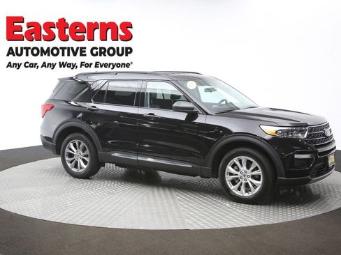 Used 2022 Ford Explorer XLT w/ Equipment Group 202A image 50