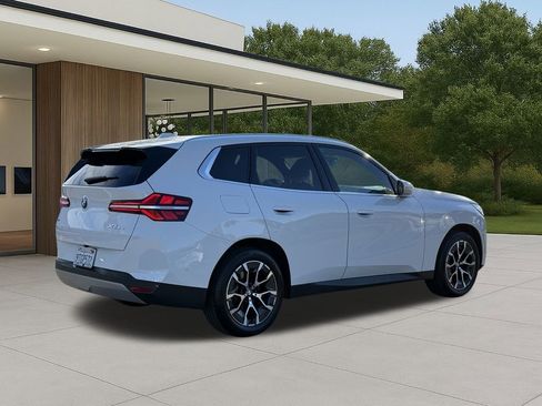 Used 2025 BMW X3 xDrive30i w/ Convenience Package image 7