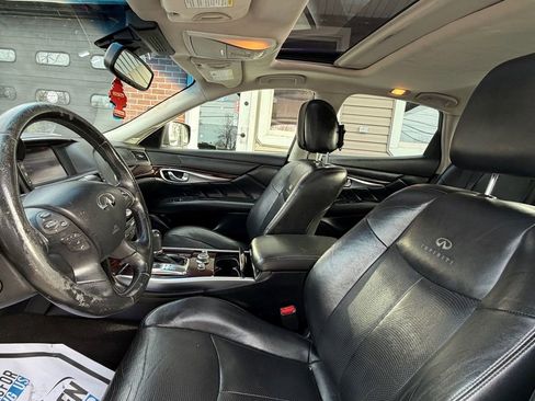 Used 2013 INFINITI M37 w/ Premium Pkg image 9