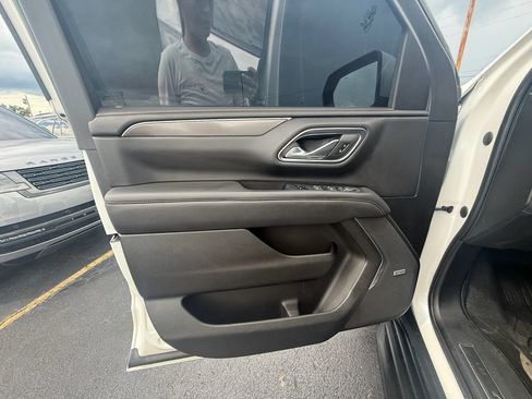 Used 2021 GMC Yukon AT4 w/ Rear Media and Nav Package AWD/4WD image 11