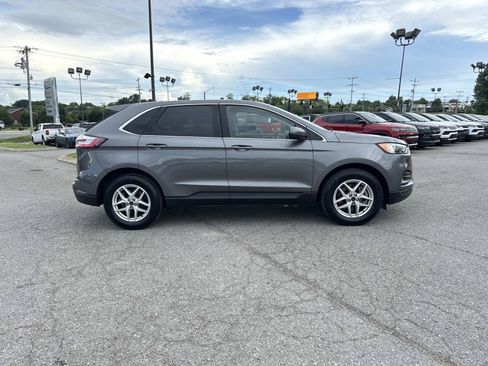 Used 2024 Ford Edge SEL AWD/4WD image 4