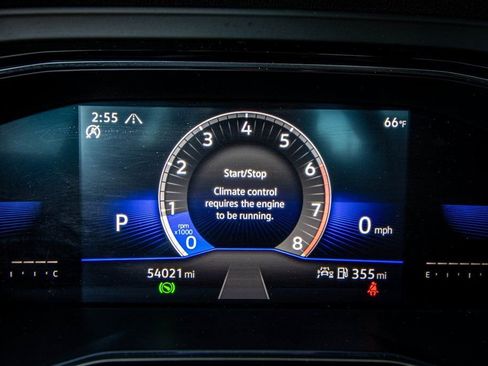 Used 2022 Volkswagen Jetta SE image 32