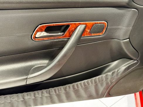 Used 2001 Mercedes-Benz SLK 320 image 13