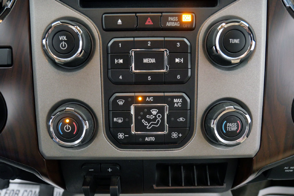 Used 2014 Ford F250 Lariat w/ Camper Package AWD/4WD image 33