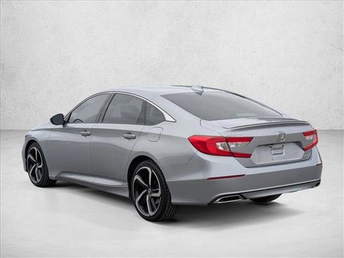 Used 2018 Honda Accord Sport image 8