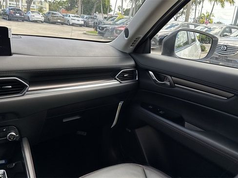 New 2025 MAZDA CX-5 Carbon Edition image 16