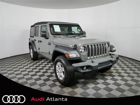 Used 2018 Jeep Wrangler Unlimited Sport S AWD/4WD image 1