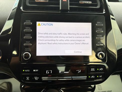 Used 2020 Toyota Prius LE w/ Carpet Mat Package AWD/4WD image 28