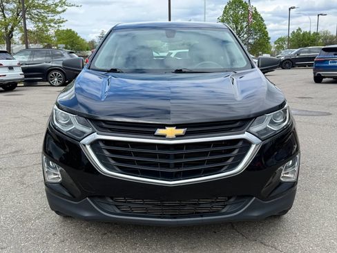 Used 2019 Chevrolet Equinox LS FWD image 2
