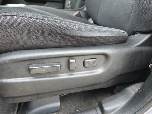 Used 2022 Honda Pilot Sport image 15