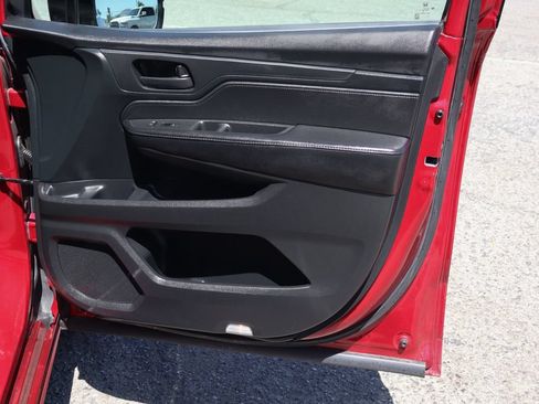 Used 2023 Honda Odyssey Sport image 46