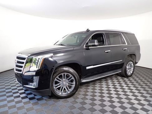 Used 2019 Cadillac Escalade 4WD image 11