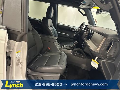 New 2026 Ford Bronco Outer Banks w/ Sasquatch Package AWD/4WD image 8