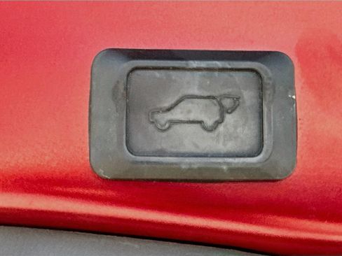 Used 2021 Toyota RAV4 XLE w/ Convenience Package AWD/4WD image 32