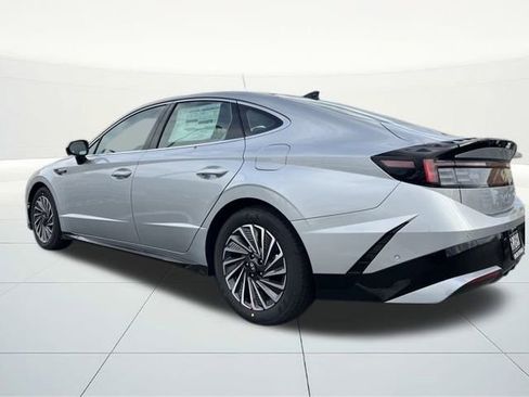 New 2026 Hyundai Sonata Limited image 3