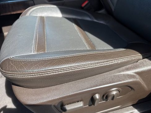 Used 2023 GMC Sierra 2500 Denali w/ Denali Ultimate Package image 17