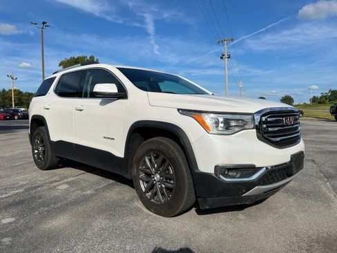 Used 2017 GMC Acadia SLT FWD image 1