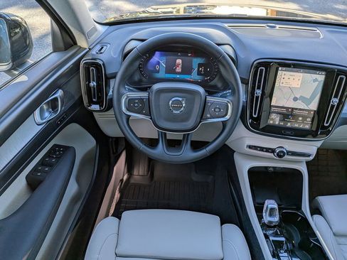 New 2026 Volvo XC40 B5 Plus w/ Protection Package Premier image 18