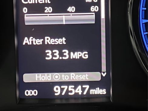 Used 2018 Toyota Corolla SE w/ Carpet Mat Package (TMS) FWD image 17