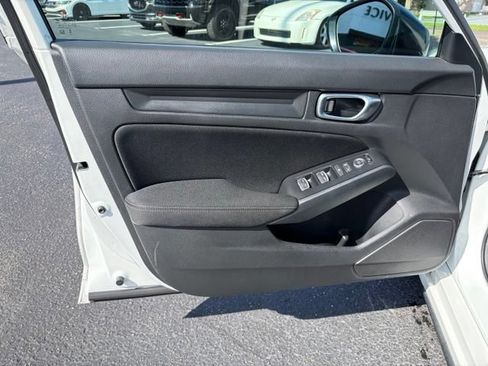 Used 2024 Honda Civic Sport image 12