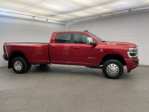 New 2026 RAM 3500 Laramie AWD/4WD image 2