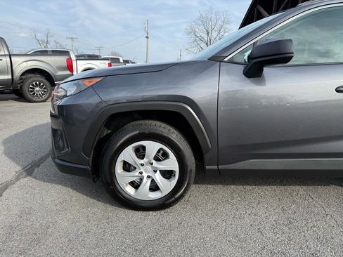 Used 2020 Toyota RAV4 LE image 33