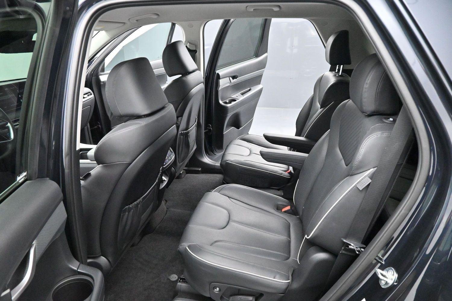 Used 2023 Hyundai Palisade SEL w/ Cargo Package AWD/4WD image 28