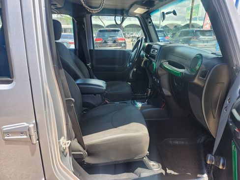 Used 2015 Jeep Wrangler Unlimited Sport AWD/4WD image 18