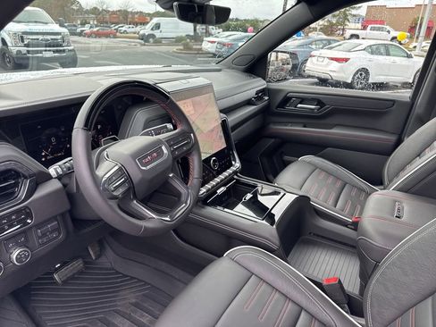 Used 2025 GMC Yukon AT4 Ultimate image 11