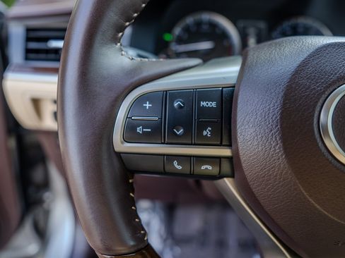 Used 2017 Lexus ES 350 w/ Premium Package FWD image 16