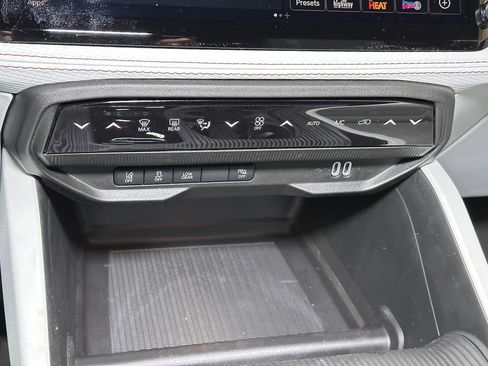 New 2026 Jeep Cherokee Limited AWD/4WD image 27