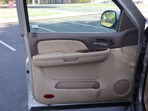 Used 2008 GMC Yukon SLT AWD/4WD image 23