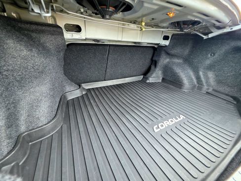 Used 2014 Toyota Corolla LE FWD image 58