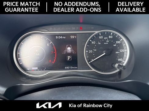 Used 2020 Nissan Kicks SR w/ SR Premium Package FWD image 29