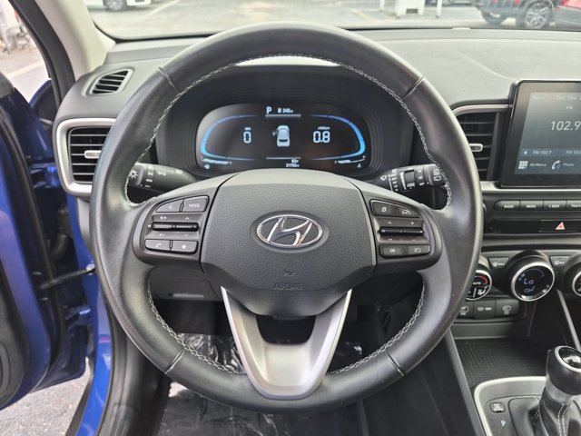 Used 2025 Hyundai Venue SEL FWD image 22